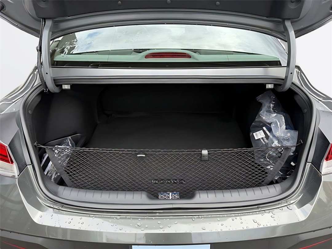 2026 Hyundai Elantra SEL Sport - Image 10