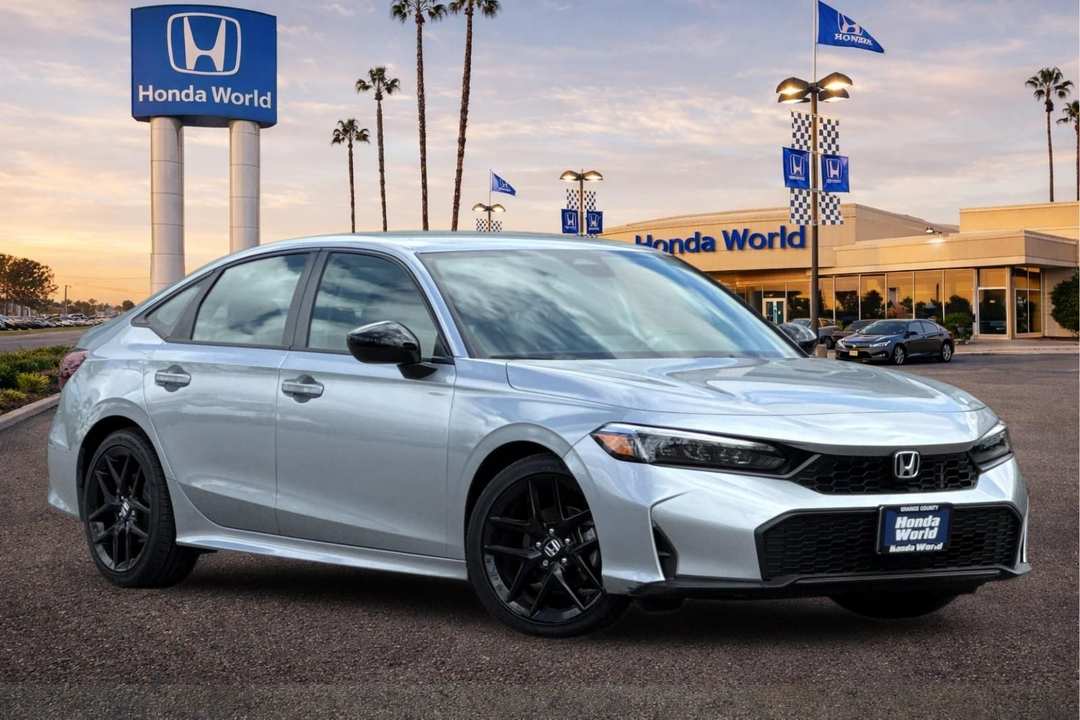 2026 Honda Civic Sport - Image 2