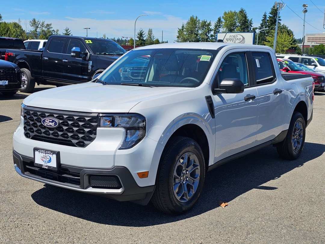 2025 Ford Maverick XLT - Image 3