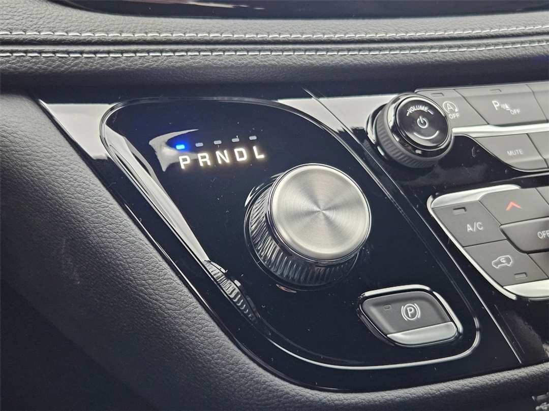 2026 Chrysler Pacifica Select - Image 18