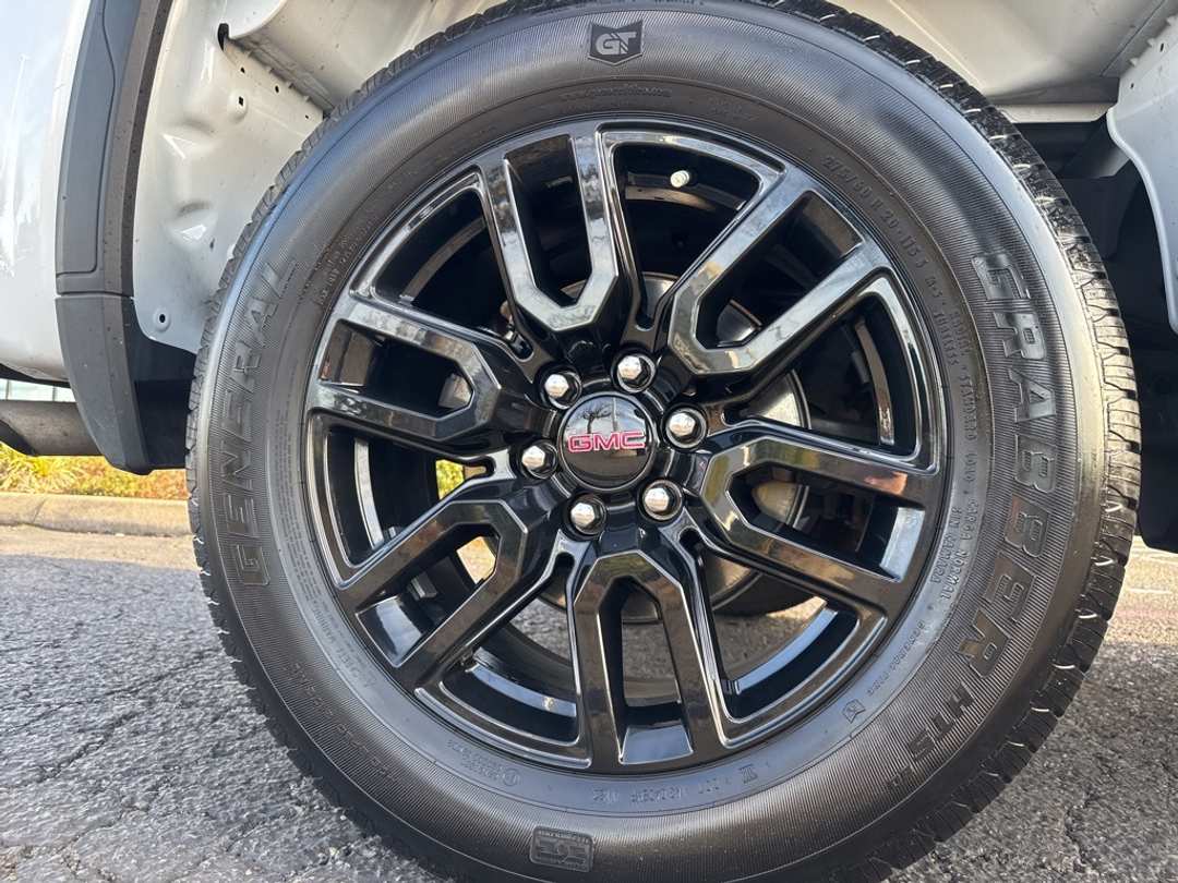 2023 GMC Sierra 1500 Elevation - Image 10