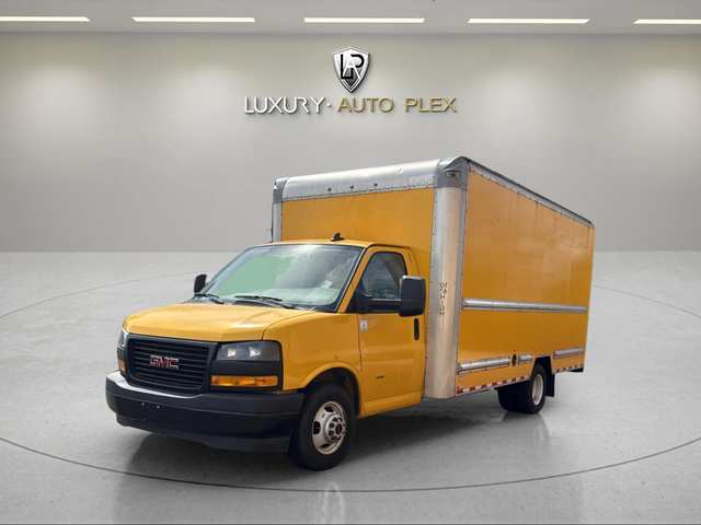 2018 GMC Savana Commercial Cutaway CAB 2D