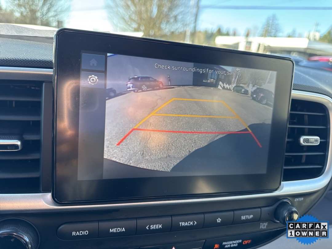 2025 Hyundai Venue SEL - Image 35