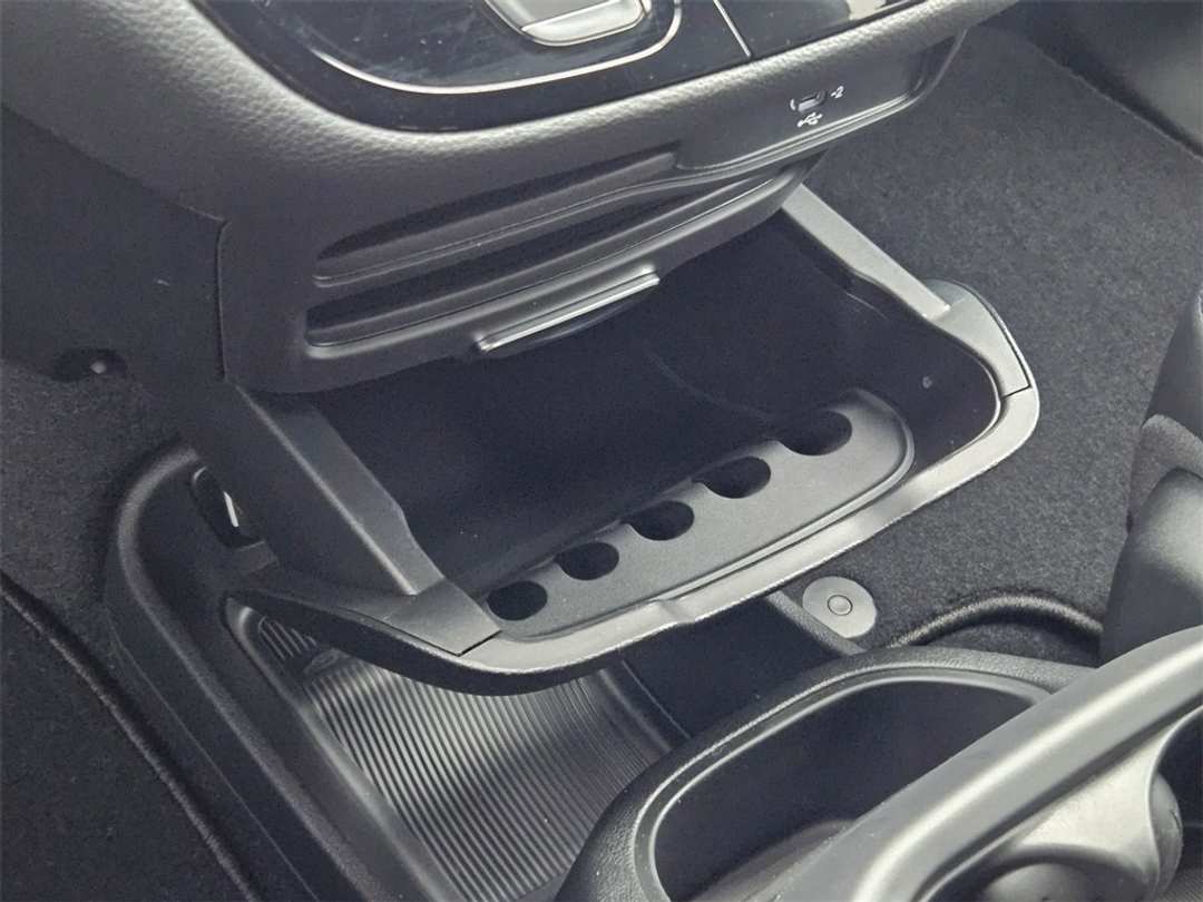 2026 Chrysler Pacifica Select - Image 26