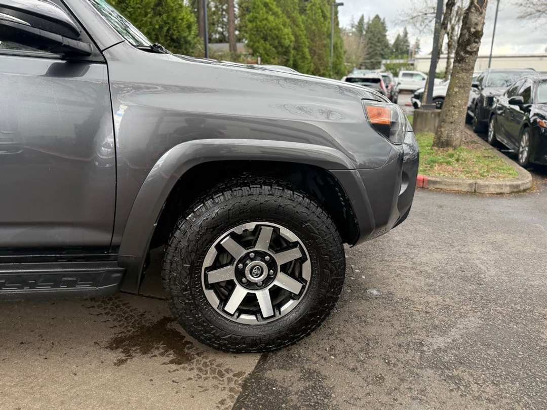 2022 Toyota 4Runner TRD OffRoad Premium - Image 18