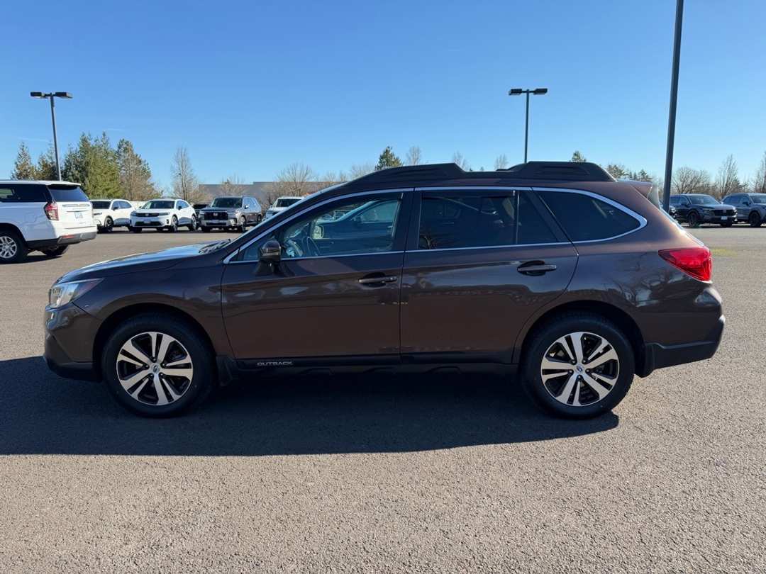 2019 Subaru Outback 3.6R - Image 11
