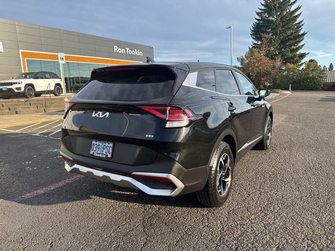 2024 Kia Sportage LX - Image 7