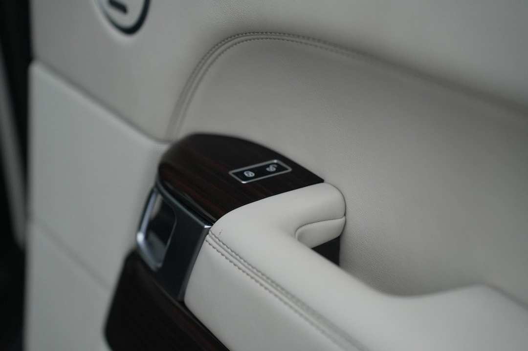 2015 Land Rover Range Rover 5.0L V8 Supercharged - Image 26