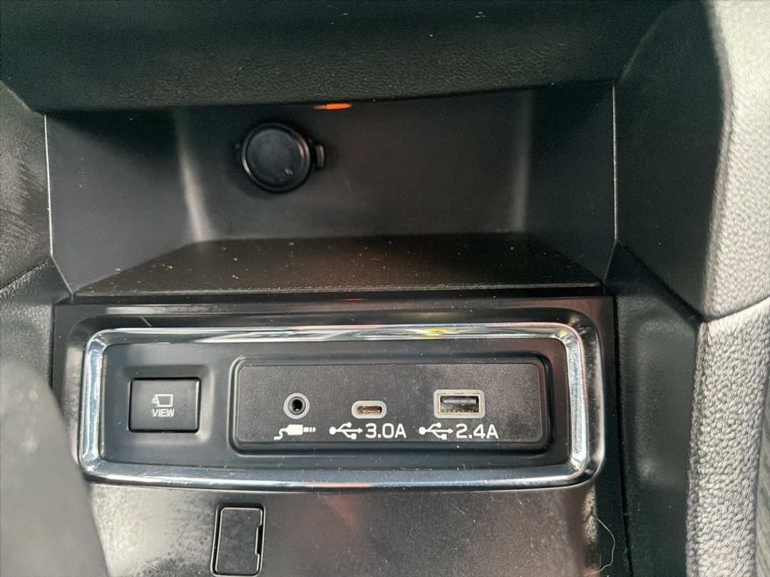 2023 Subaru Ascent Limited - Image 34