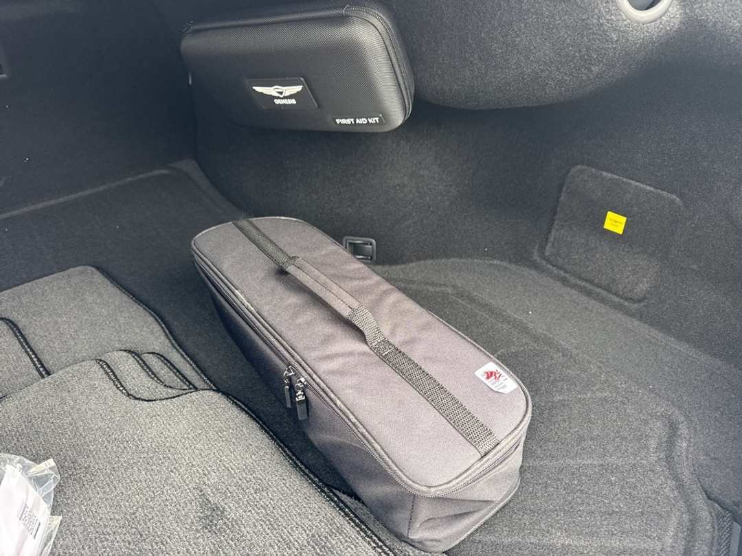 2026 Genesis G80 2.5T - Image 13