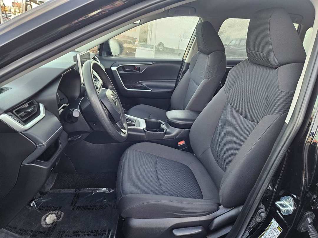 2024 Toyota Rav4 LE - Image 14