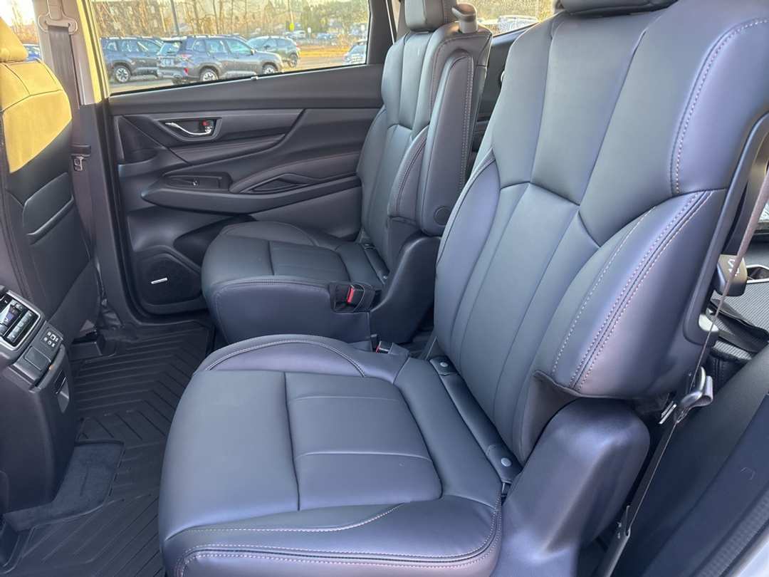 2026 Subaru Ascent Limited Bronze Edition - Image 19