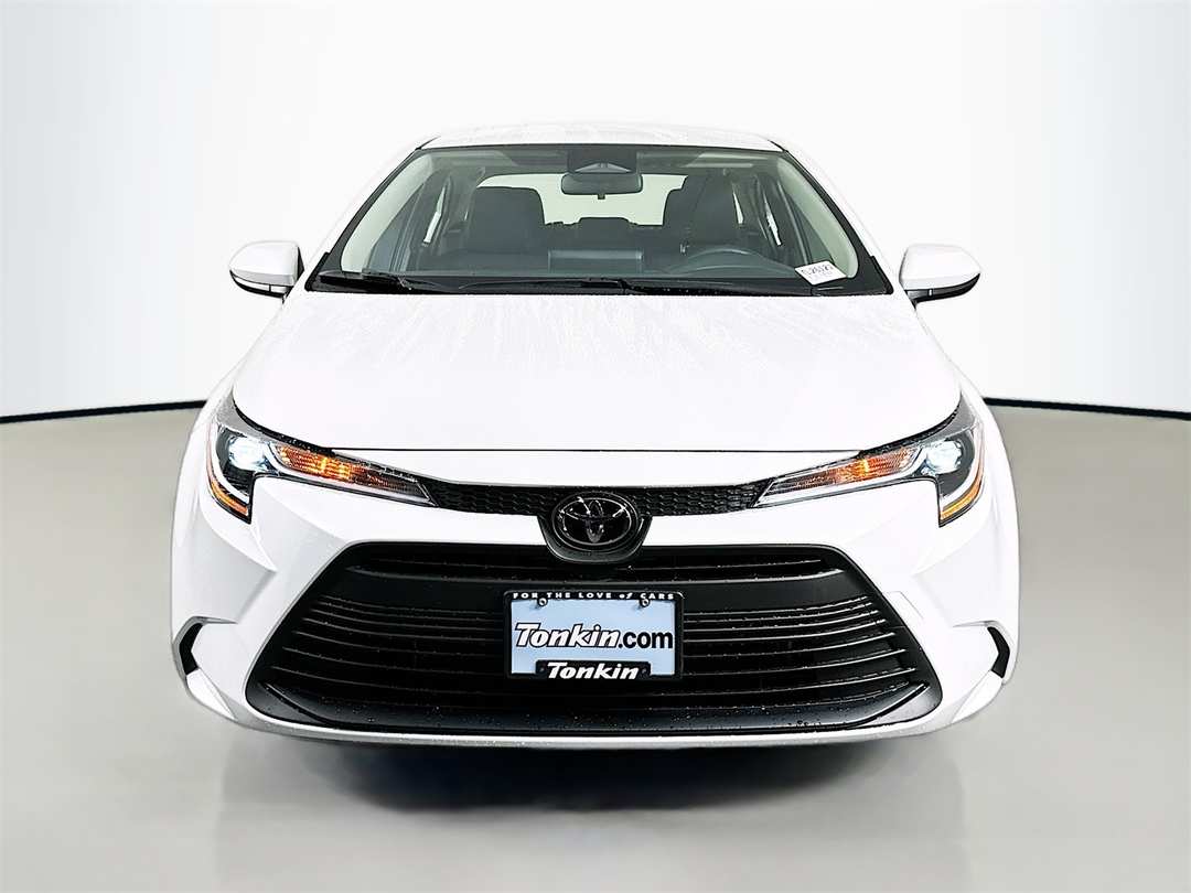2026 Toyota Corolla LE - Image 2