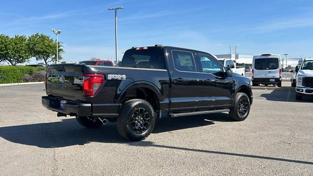 2026 Ford F-150 XLT - Image 3