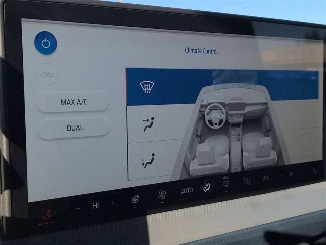 2026 Ford Maverick Lariat - Image 21