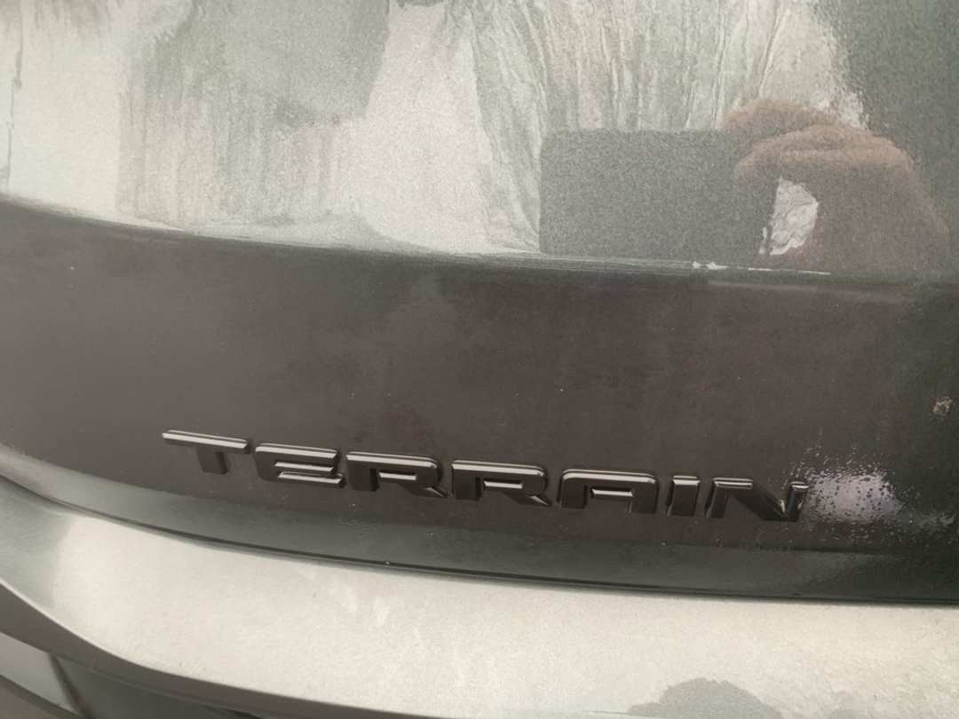 2021 GMC Terrain SLE - Image 8