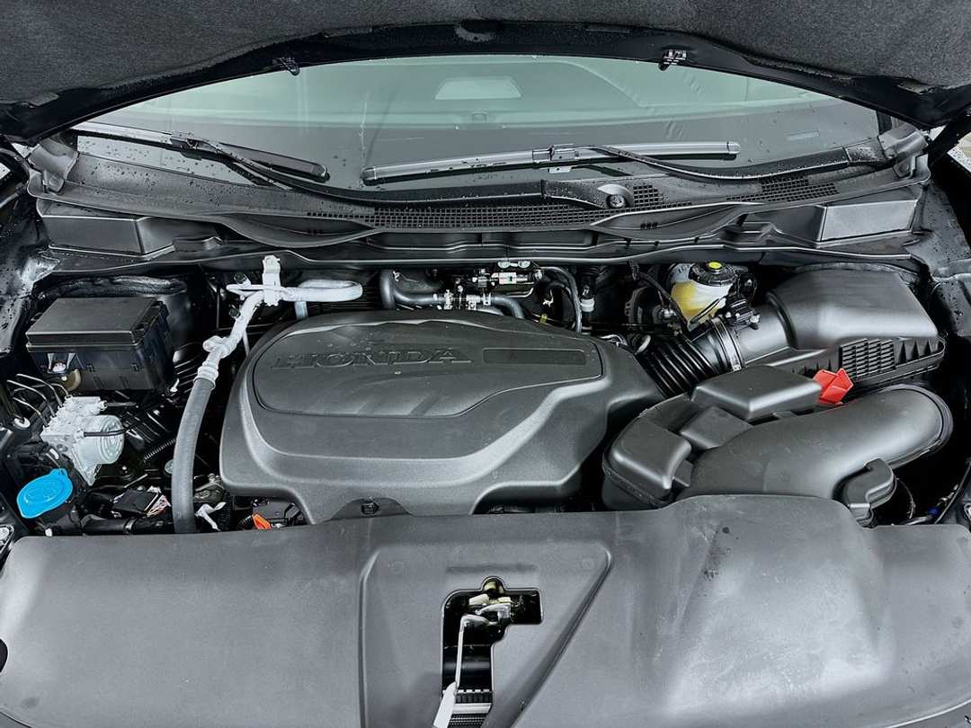 2026 Honda Odyssey Touring - Image 33