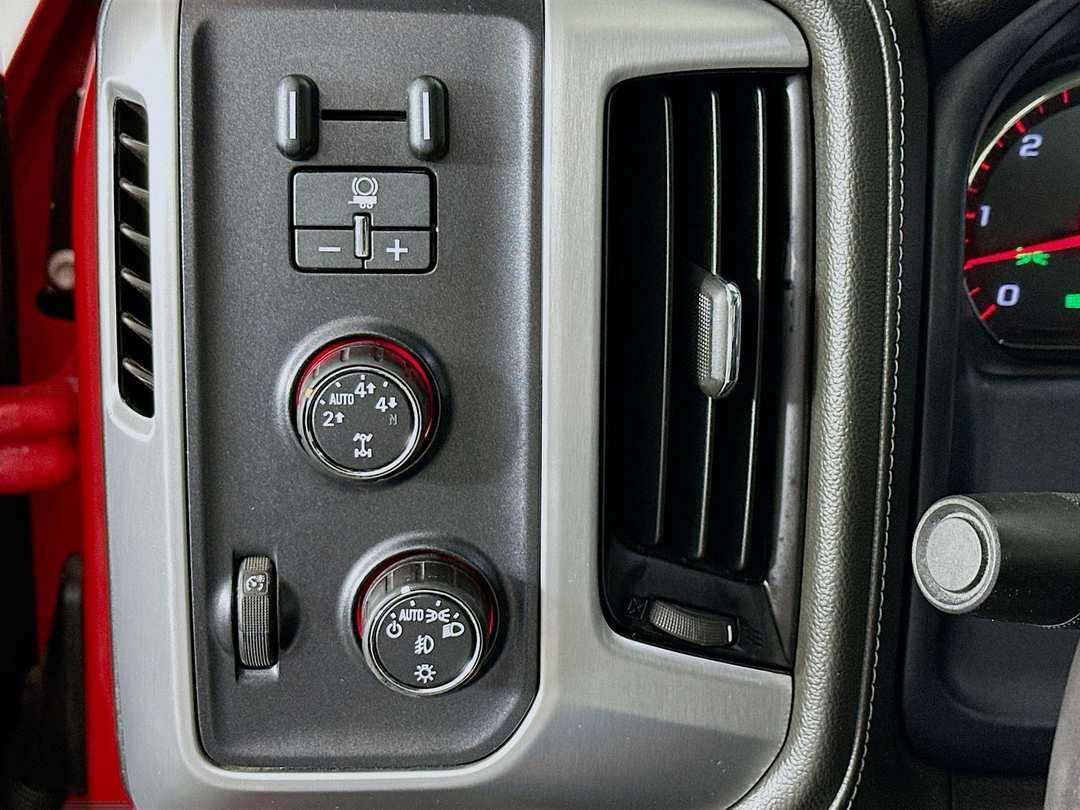 2016 GMC Sierra 1500 SLT - Image 11