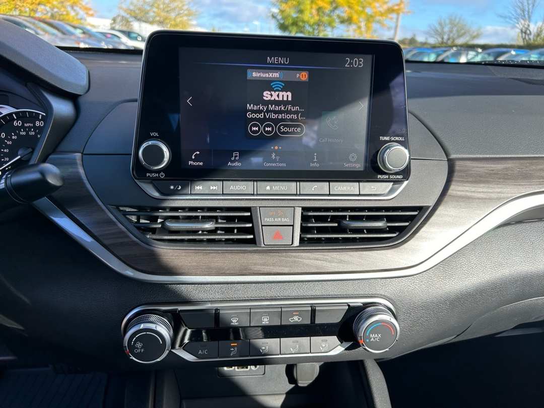 2025 Nissan Altima 2.5 SV - Image 16