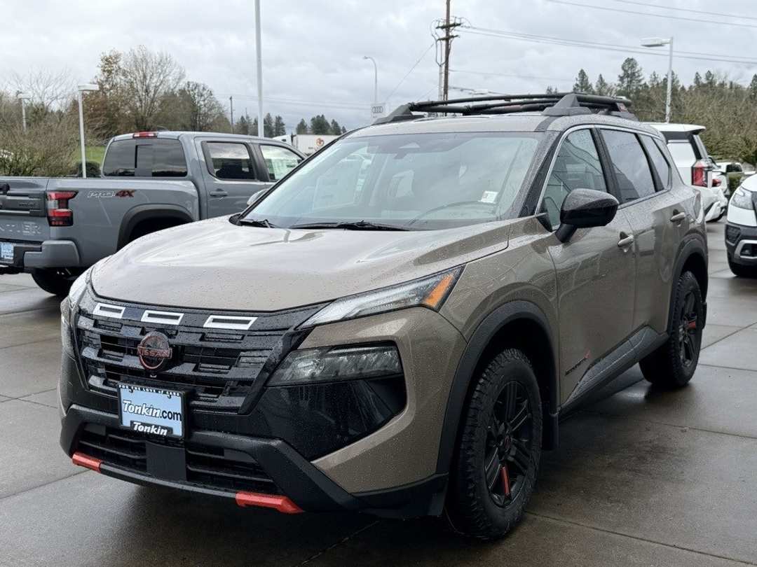 2026 Nissan Rogue Rock Creek - Image 4