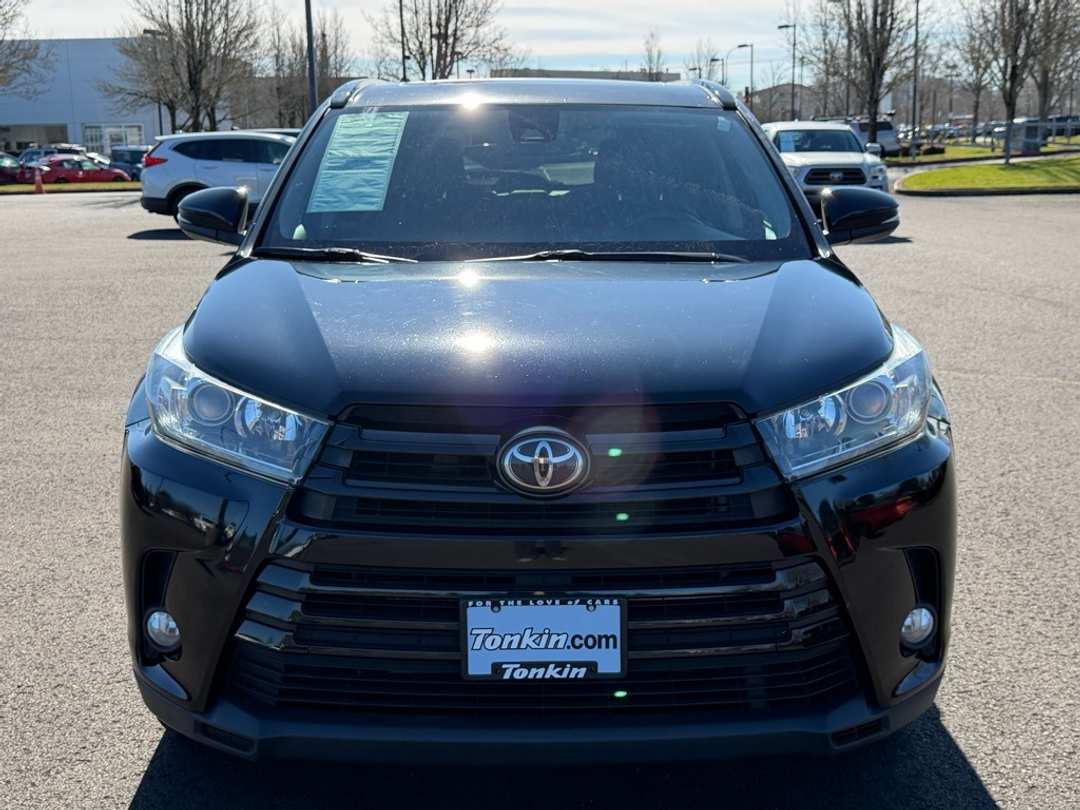 2018 Toyota Highlander SE - Image 3