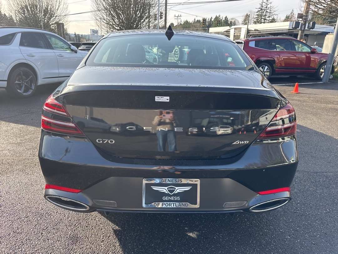 2026 Genesis G70 2.5T - Image 6