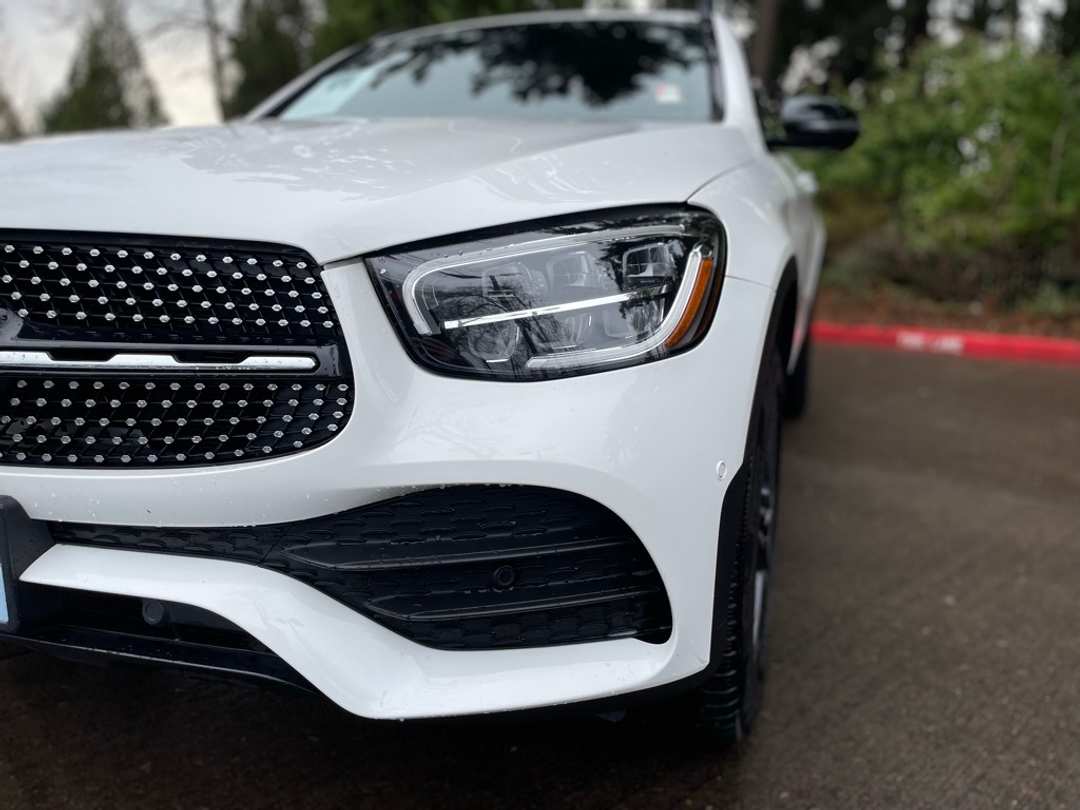 2022 Mercedes-Benz GLC GLC 300 - Image 11