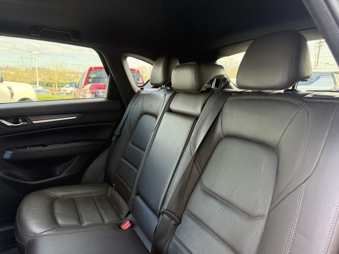 2019 MAZDA CX-5 Signature - Image 30