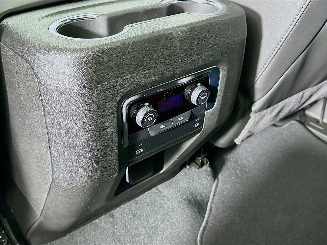 2026 Chevrolet Suburban RST - Image 26