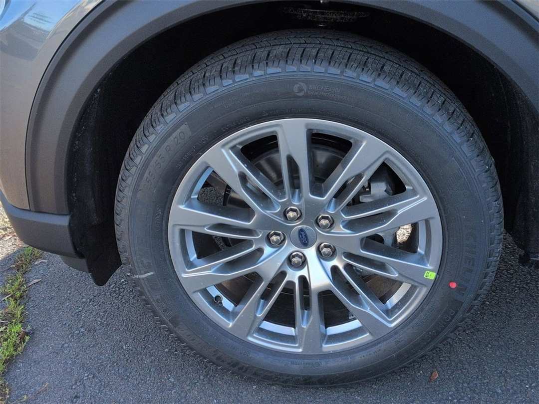 2026 Ford Explorer Active - Image 34