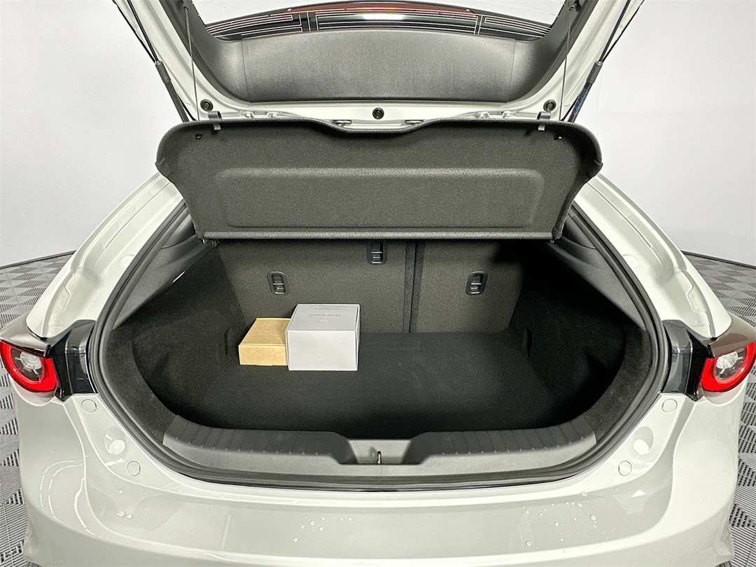 2026 MAZDA Mazda3 2.5 S Select Sport - Image 24