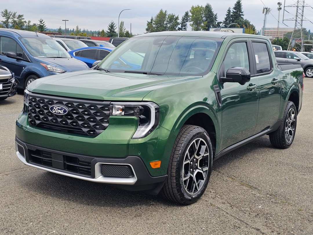 2025 Ford Maverick Lariat - Image 3