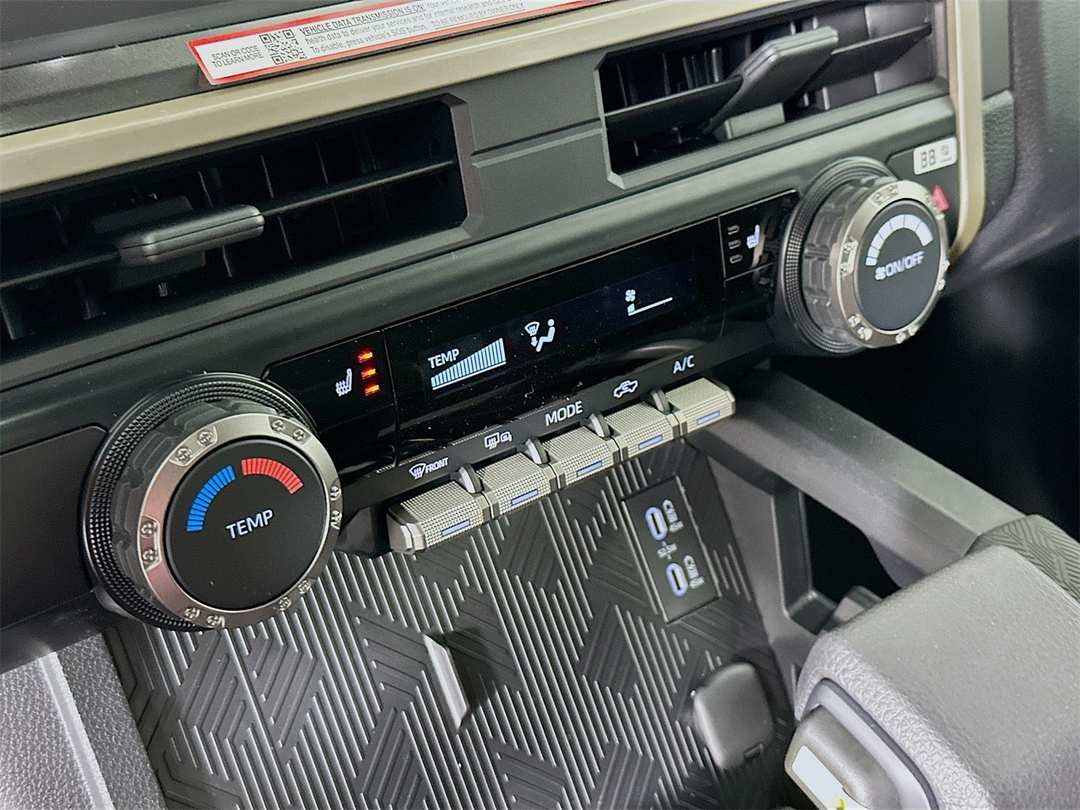 2025 Toyota Tacoma SR5 - Image 15