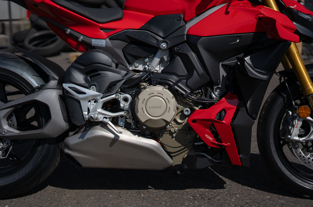 2025 Ducati Streetfighter V4 S - Image 9