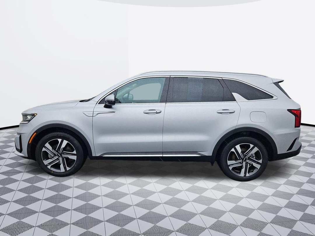 2023 Kia Sorento EX - Image 3
