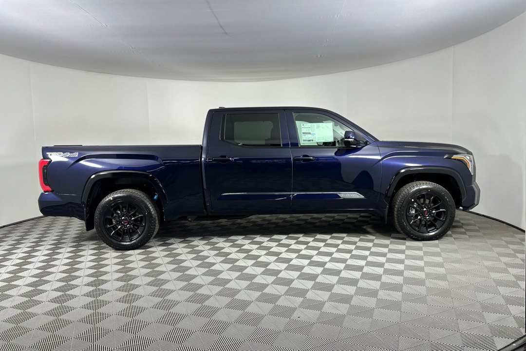 2025 Toyota Tundra Platinum - Image 3