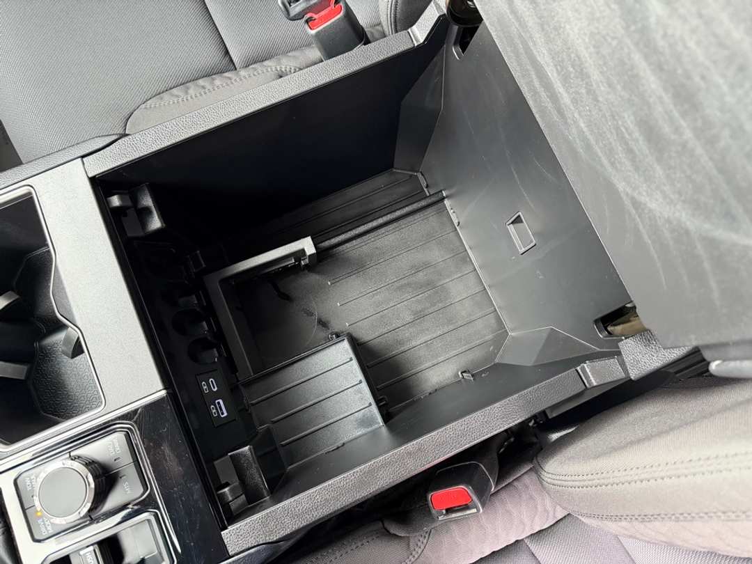 2025 Toyota Tundra SR5 - Image 27