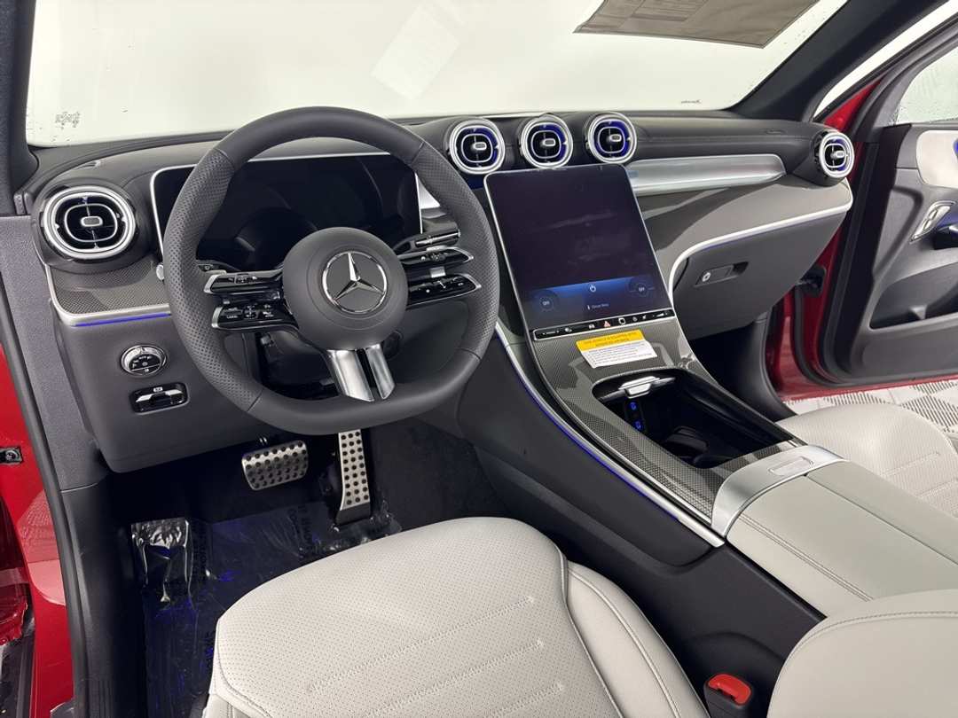 2026 Mercedes-Benz GLC GLC 300 - Image 29