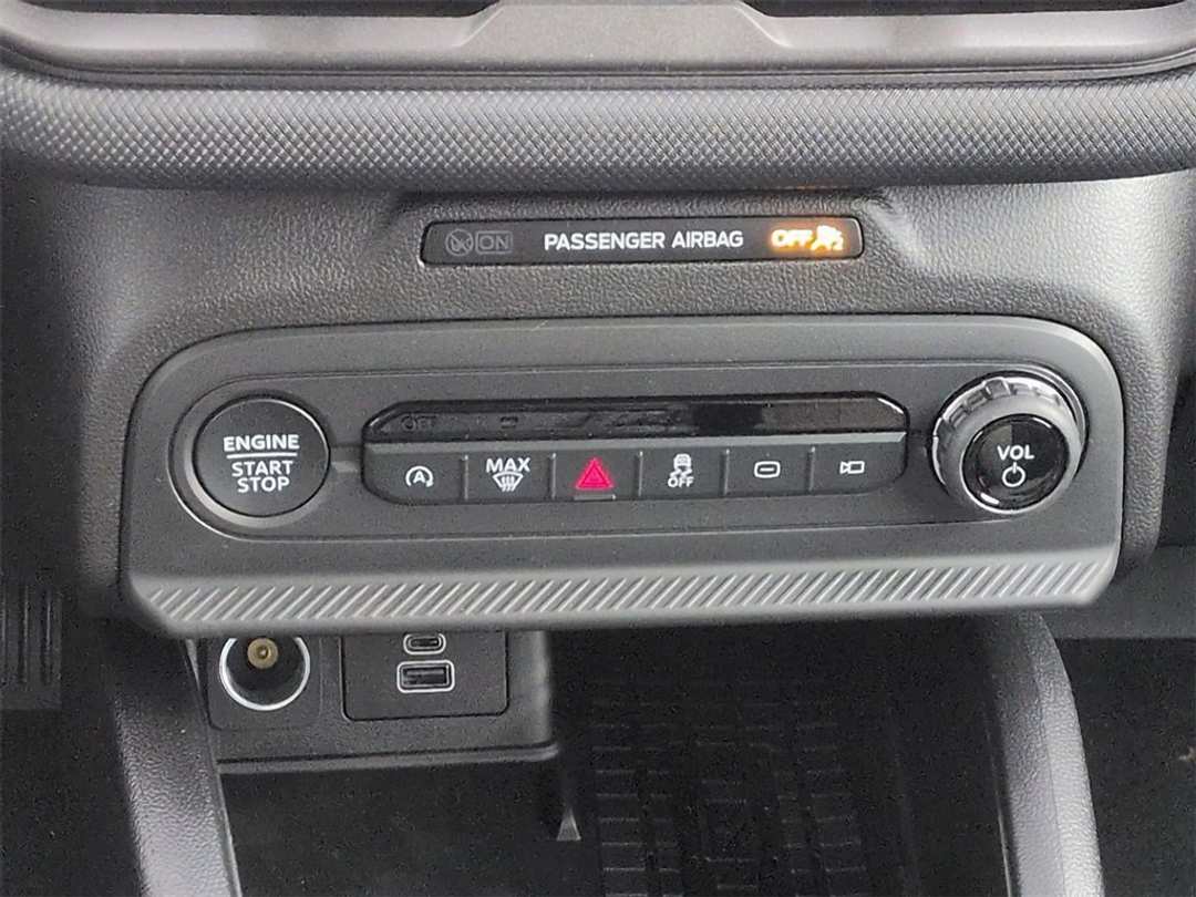 2025 Ford Bronco Sport Big Bend - Image 16