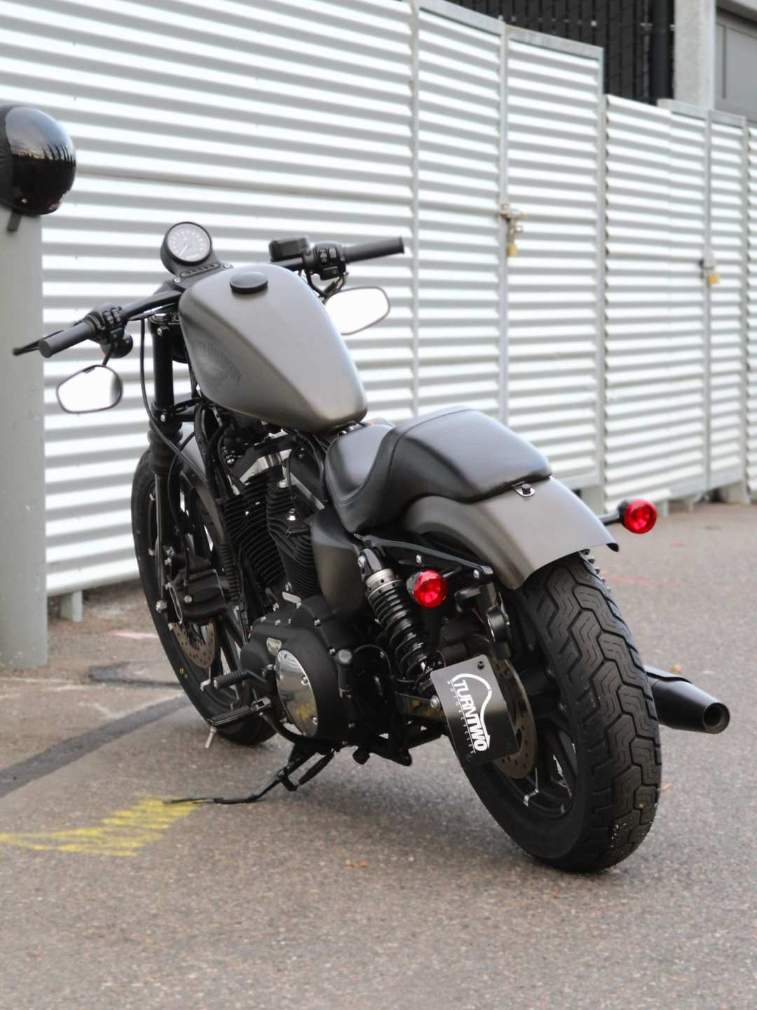 2018 Harley-Davidson Iron 883™ - Image 2