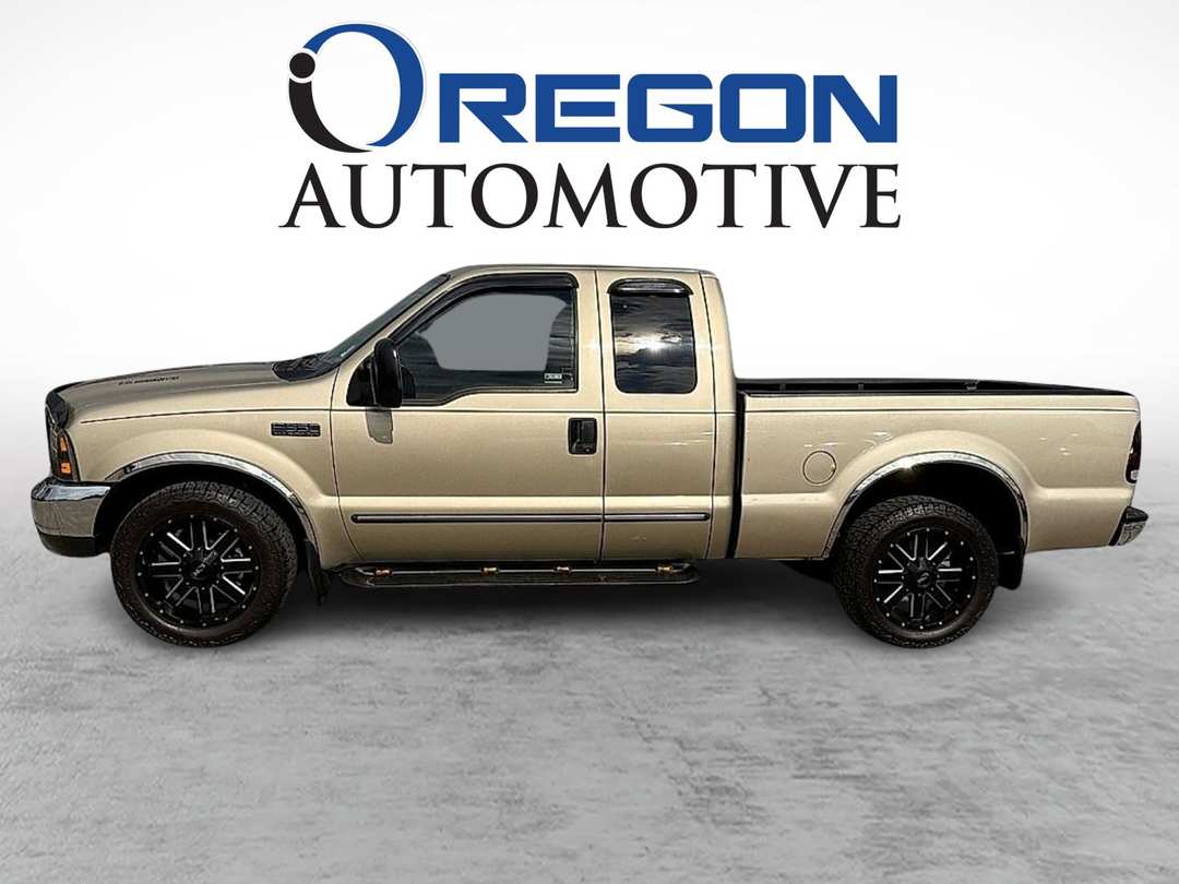 2000 Ford F350 Super Duty Super SHORT BED - Image 2