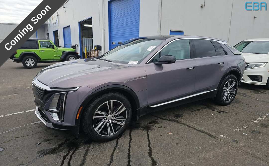 2024 Cadillac Lyriq Luxury - Image 3