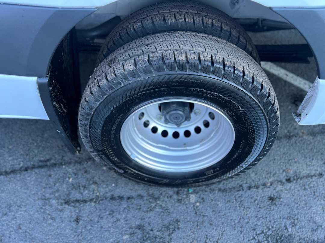 2024 Mercedes-Benz Sprinter 3500 Cargo 170 WB - Image 10