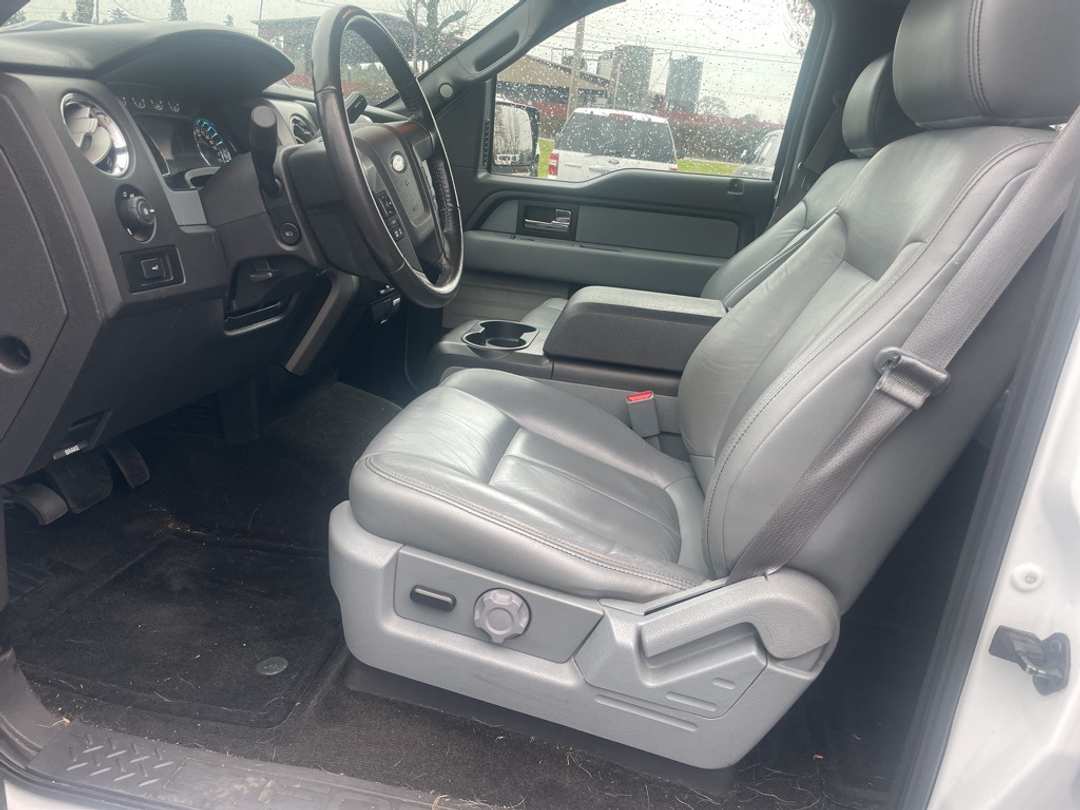 2014 Ford F-150 XLT - Image 8