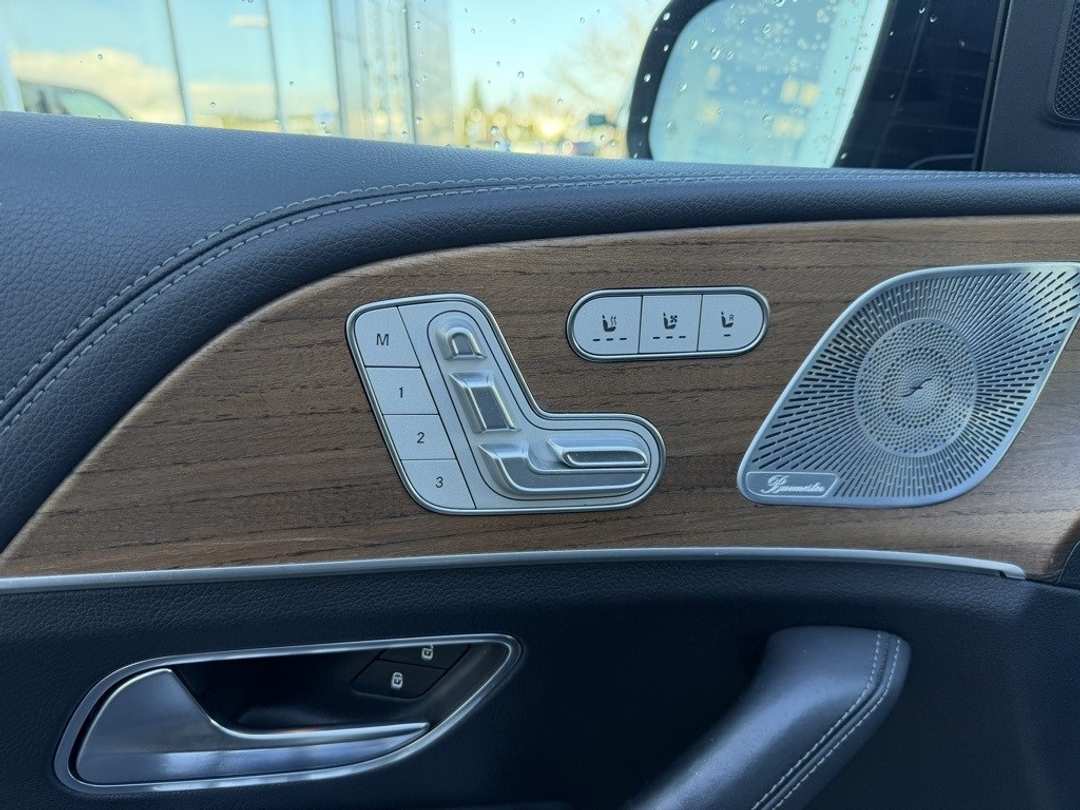 2021 Mercedes-Benz GLE GLE 450 - Image 12