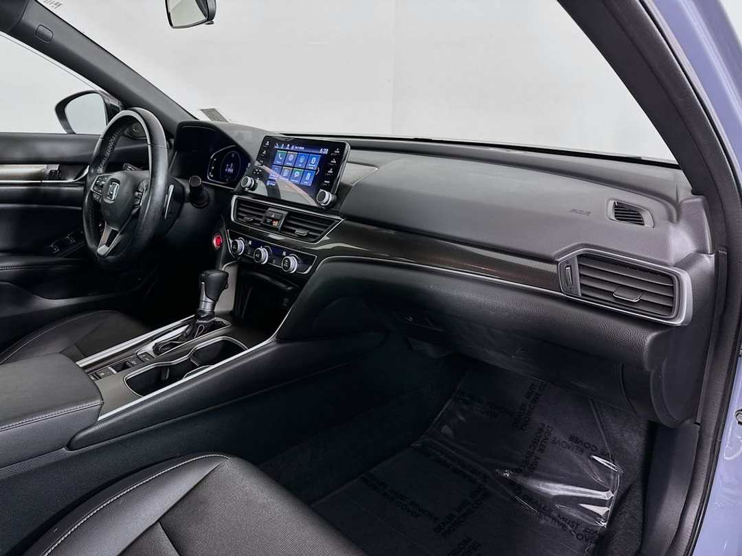 2022 Honda Accord Sport - Image 27