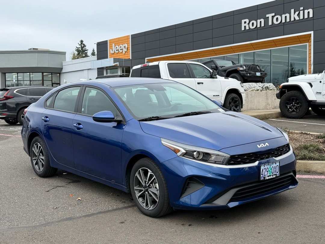 2024 Kia Forte LXS - Image 2