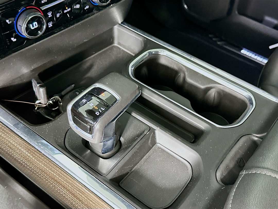 2022 Chevrolet Silverado 1500 LT Trail Boss - Image 18