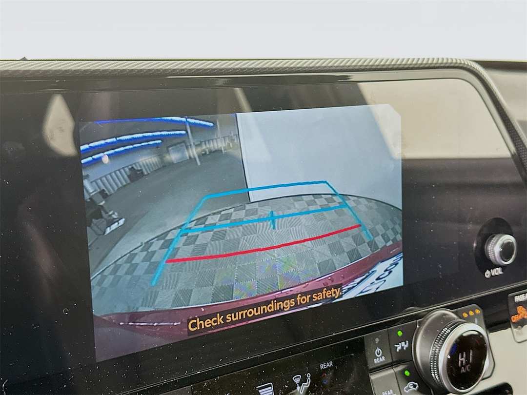 2026 Toyota Highlander XSE - Image 14