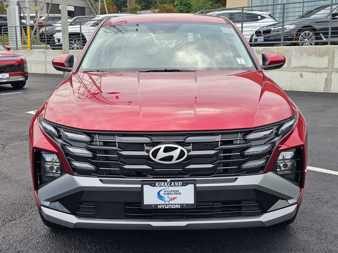 2025 Hyundai Tucson SE - Image 2